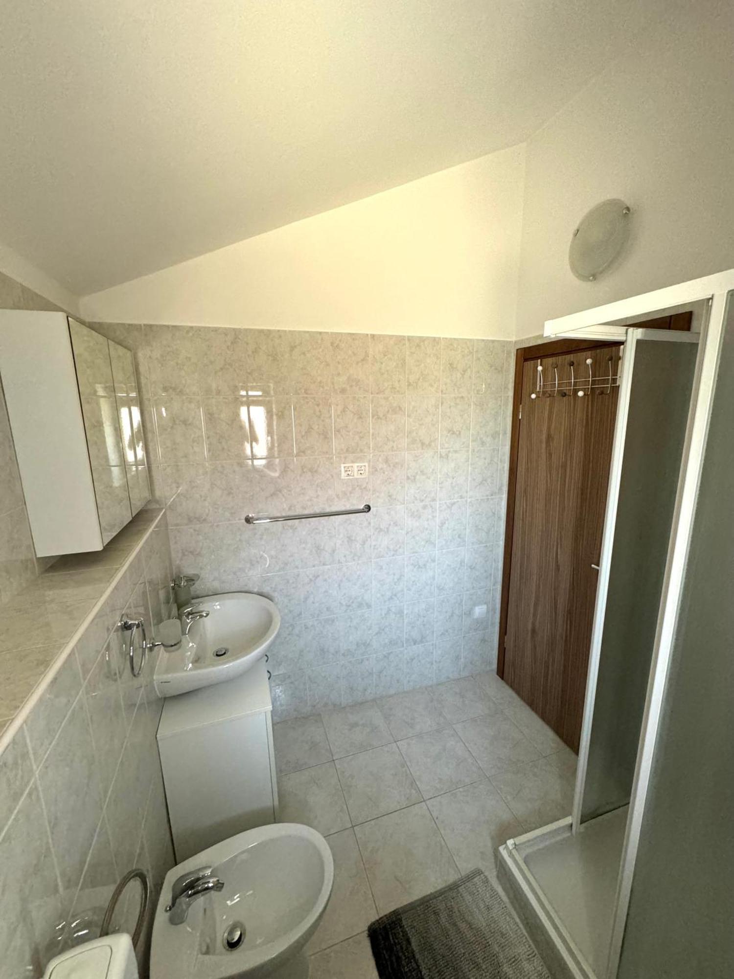 Apartman Ajhner Tar-Vabriga Esterno foto
