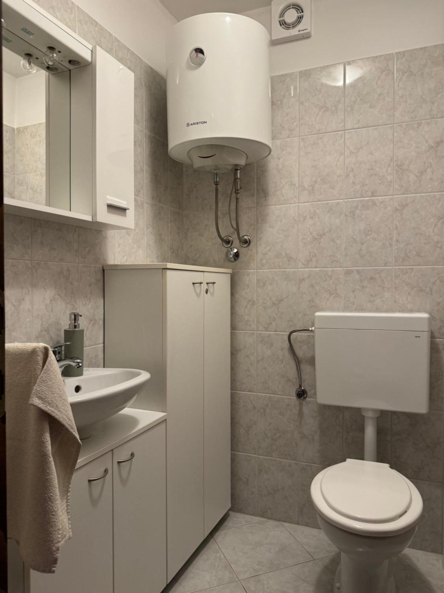 Apartman Ajhner Tar-Vabriga Esterno foto